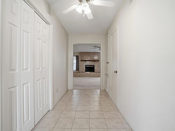 5th image of 1408 Meadowbrook Dr