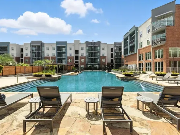 Anatole at the Pines