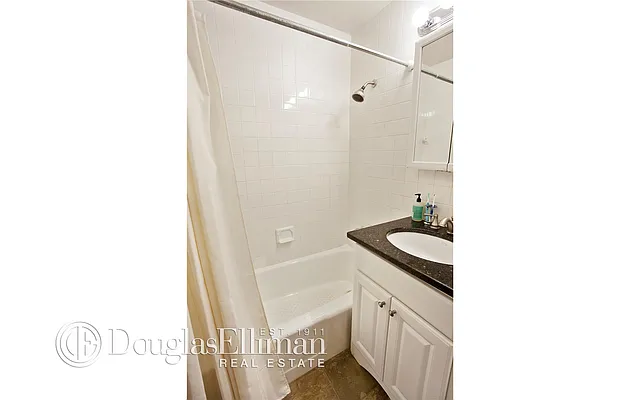 Sold by Douglas Elliman | media 14