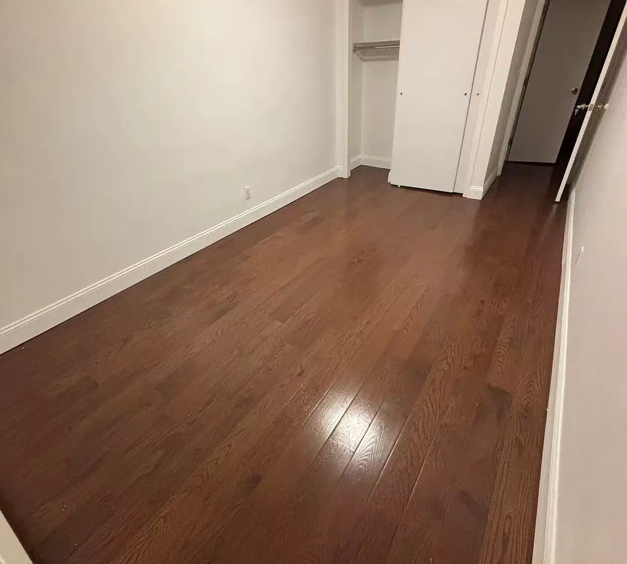 3 bed, 1.5 bath, 964 sqft, $2,900 — Photo 4