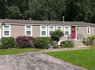 107 Colchester Cmns, Colchester, CT 06415