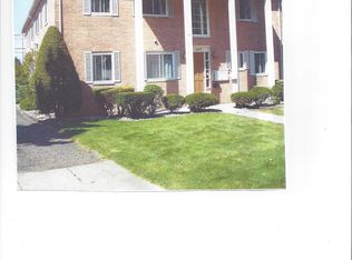 1009 Fairway Ln APT 7, Lansing, MI 48912