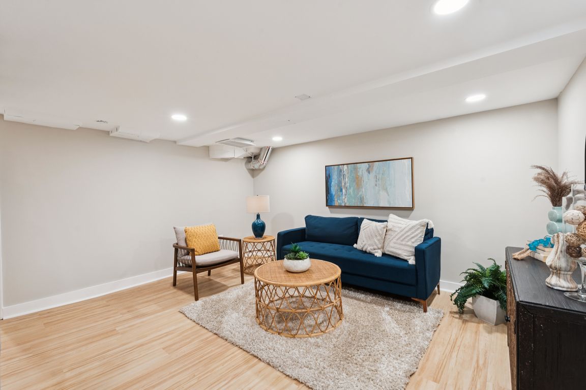 next background image