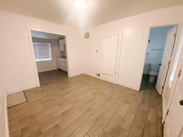 302 1st St #2, Idaho Falls, ID 83401