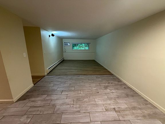 3rd image of 81 Fisherville Rd #3