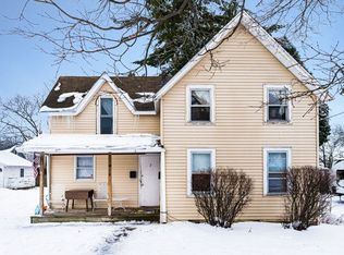 414 S Locust St, Sycamore, IL 60178