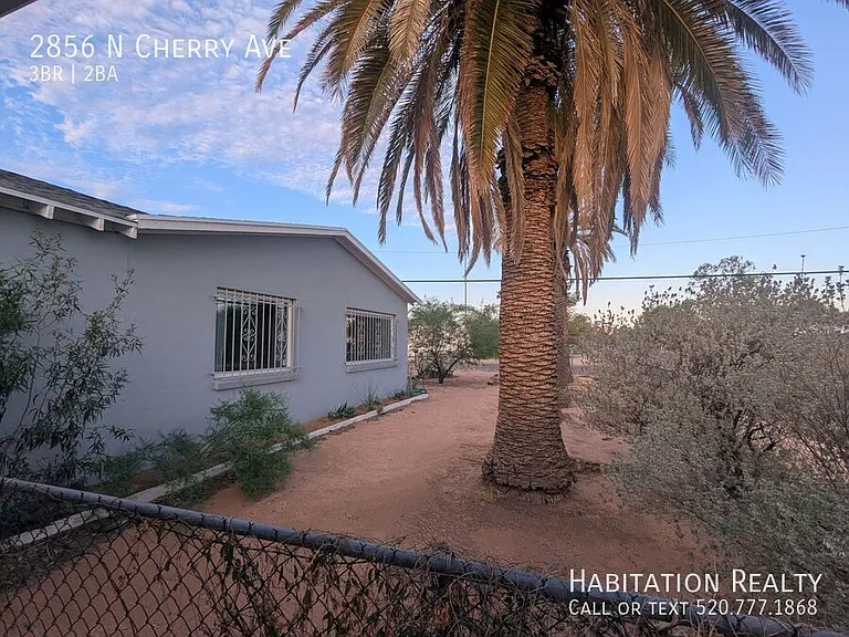 2856 N Cherry Ave — Photo 21