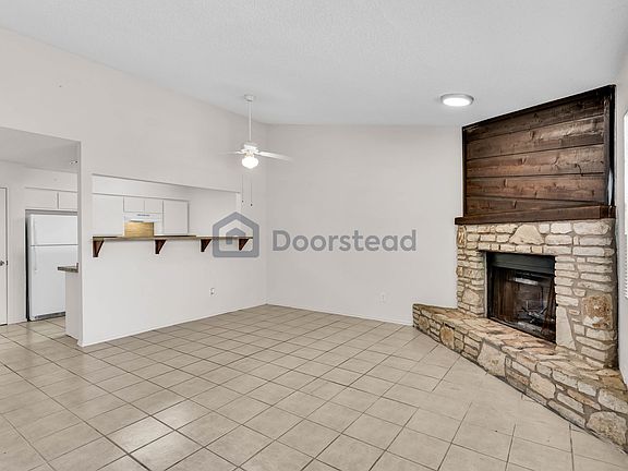 5th image of 1000 Country Aire Dr