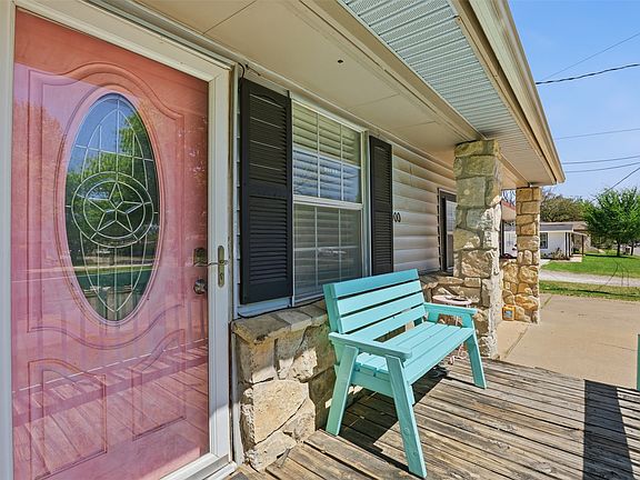 4th image of 500 W Rucker St