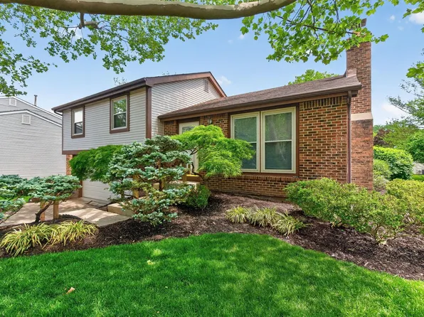 2040 Tuckaway Ct, Columbus, OH 43228