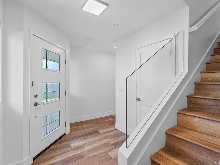 4410 Gresham St — Photo 16