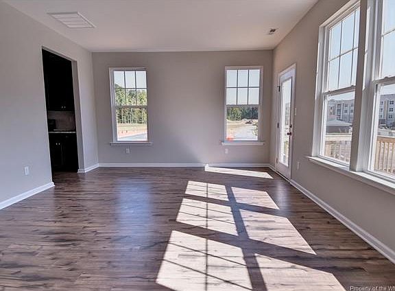 5th image of 4103 Prospect St #15