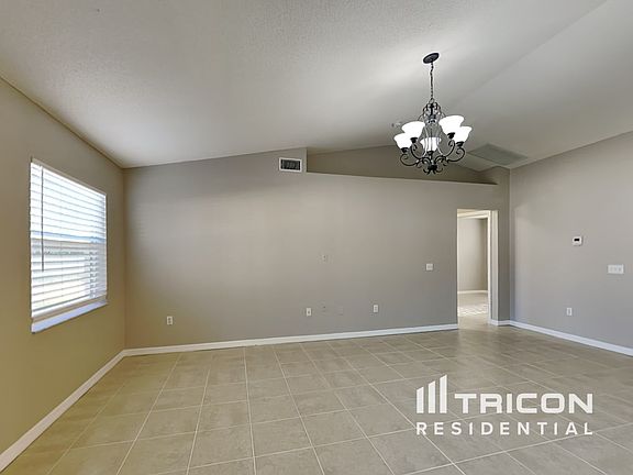 3rd image of 1358 Laurel Glen Dr