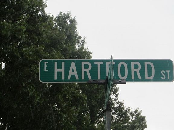 5th image of 333 E Hartford St #4