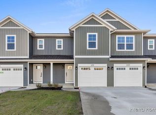 6118 Burgess Dr #11, Spring Lake, MI 49456