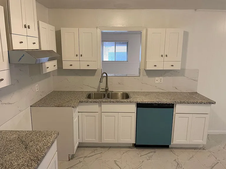 7031 W Canal Blvd — Photo 4