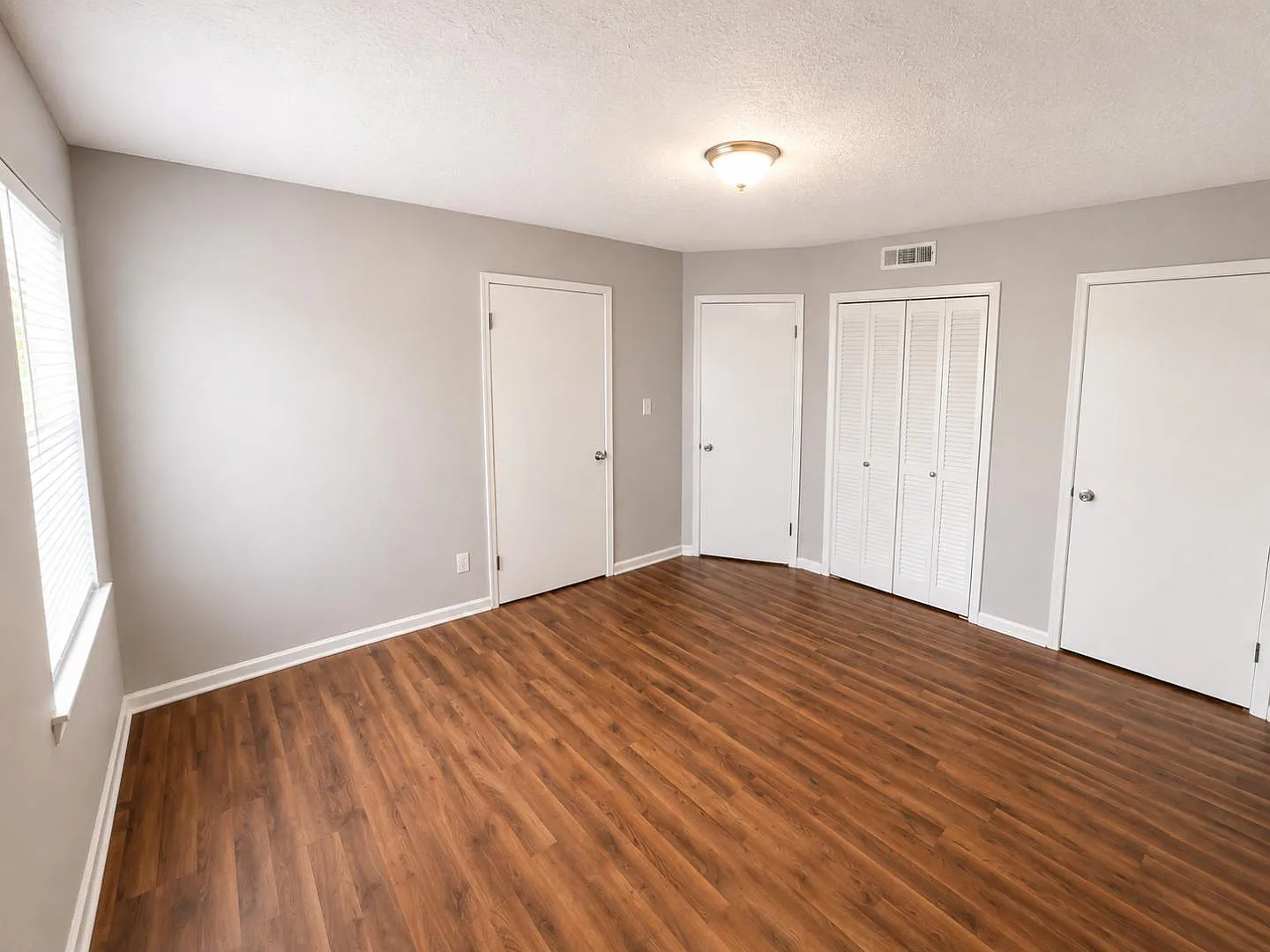 1711 Electronics Dr - C — Photo 3