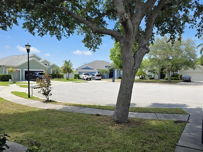 10805 Australian Pine Dr — Photo 14