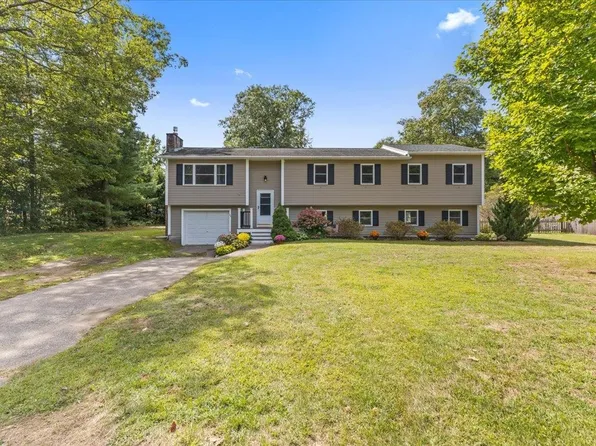 28 Margaret Street, Essex, VT 05452