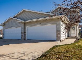 3115 Breyer St SW UNIT B, Cedar Rapids, IA 52404