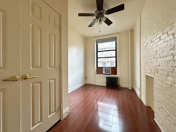 4th image of 434 E 75th St #4D