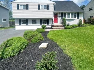 87 Richard St, Dover, NJ 07801