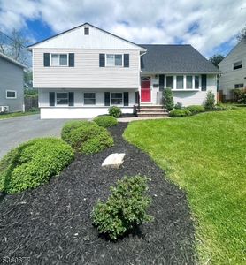 87 Richard St, Dover, NJ, 07801