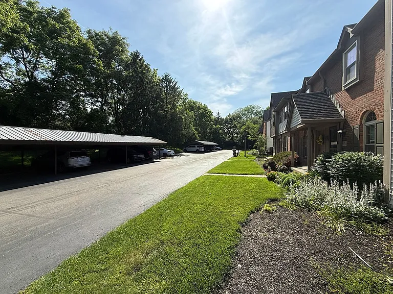 5852 Aqua Bay Dr — Photo 25