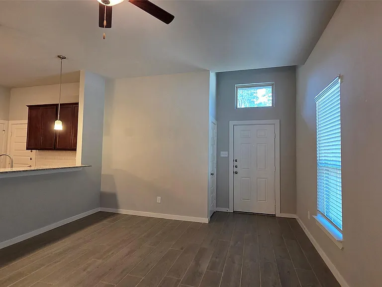 130 Wickersham St #A — Photo 4