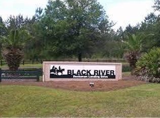 850 Lake Deborah Dr, Folkston, GA 31537