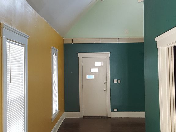 2nd image of 1274 W 65th St