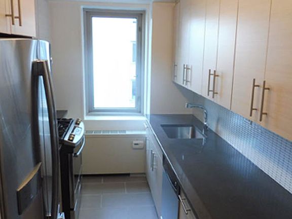 2nd image of 444 E 82nd St APT 10V