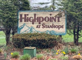13244 Dell Pl BLDG 13 #244, Stanhope Boro, NJ 07874