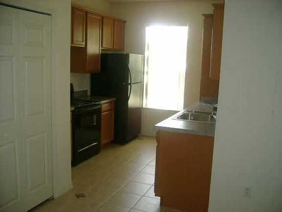 5th image of 3820 Albright Ln