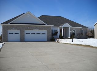 6220 Townline Rd, Lockport, NY 14094