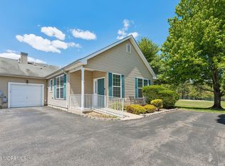 28 Fennel Ct, Whiting, NJ 08759