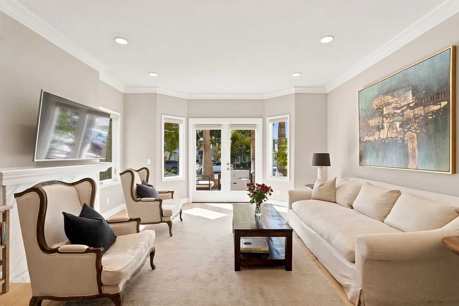 3 bed, 3.5 bath, 2556 sqft, $7,295 — Photo 1