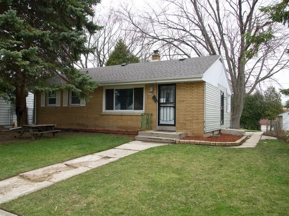 5726 N 32nd St, Milwaukee, WI 53209