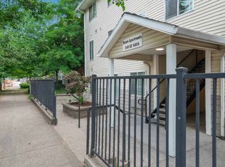 Raven Apartments, Portland, OR 97233