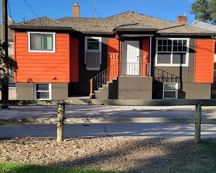 430 Elias Ave — Photo 14