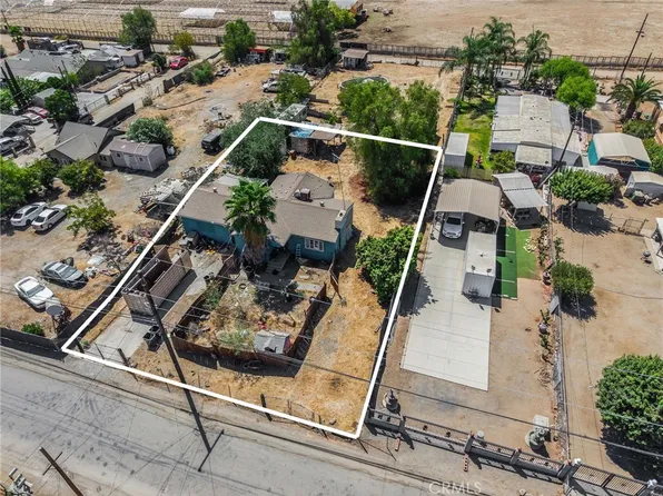 21607 Club Dr, Perris, CA 92570