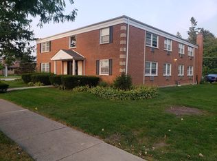 103 S Dryden Pl #1, Arlington Heights, IL 60004