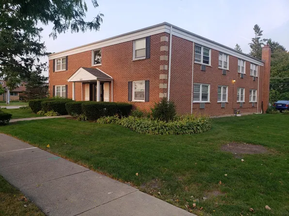 103 S Dryden Pl #1, Arlington Heights, IL 60004