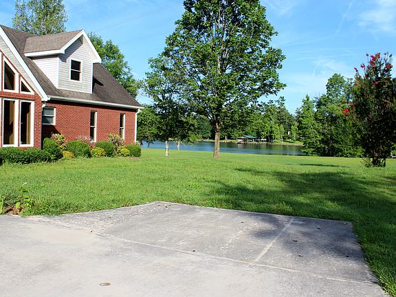 3rd image of 230 Mallard Ln