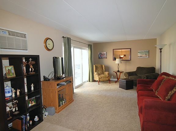 5th image of 315 Des Plaines Ave APT 107