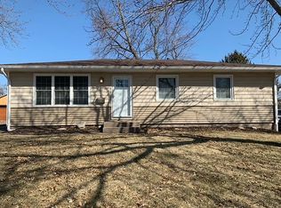 1816 E 32nd St, Davenport, IA 52807