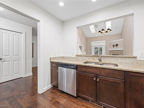 5th image of 1429 Winged Foot Dr