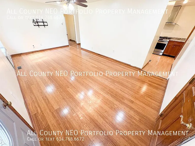 3050 Derby Rd — Photo 4