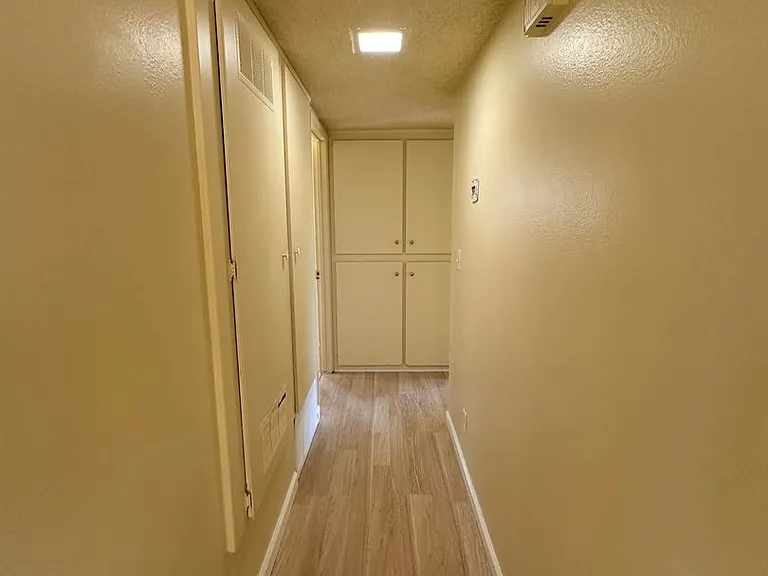 1423 Edgewood Dr — Photo 8