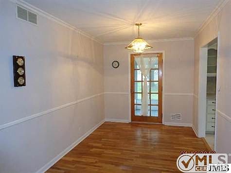 5th image of 2823 Lee Willa Dr